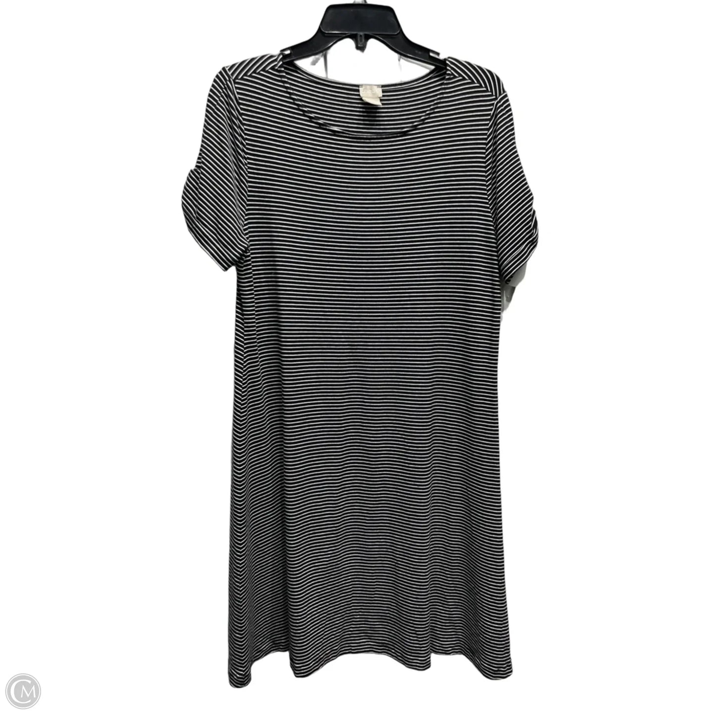 Dress Casual Short By Chicos In Black & White, Size: L