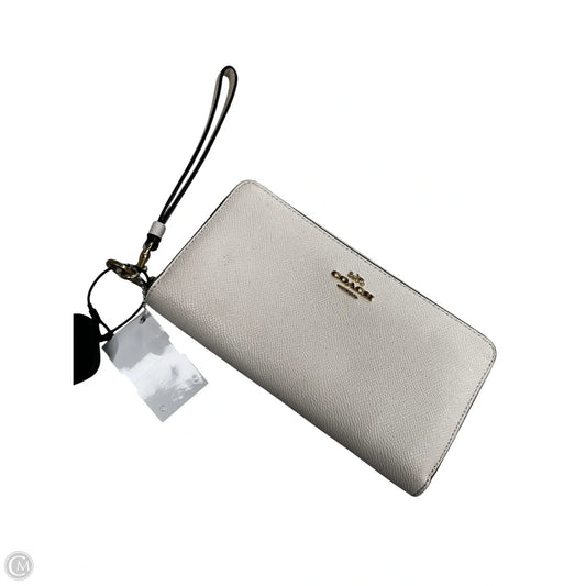 Wristlet Designer By Coach, Size: Medium