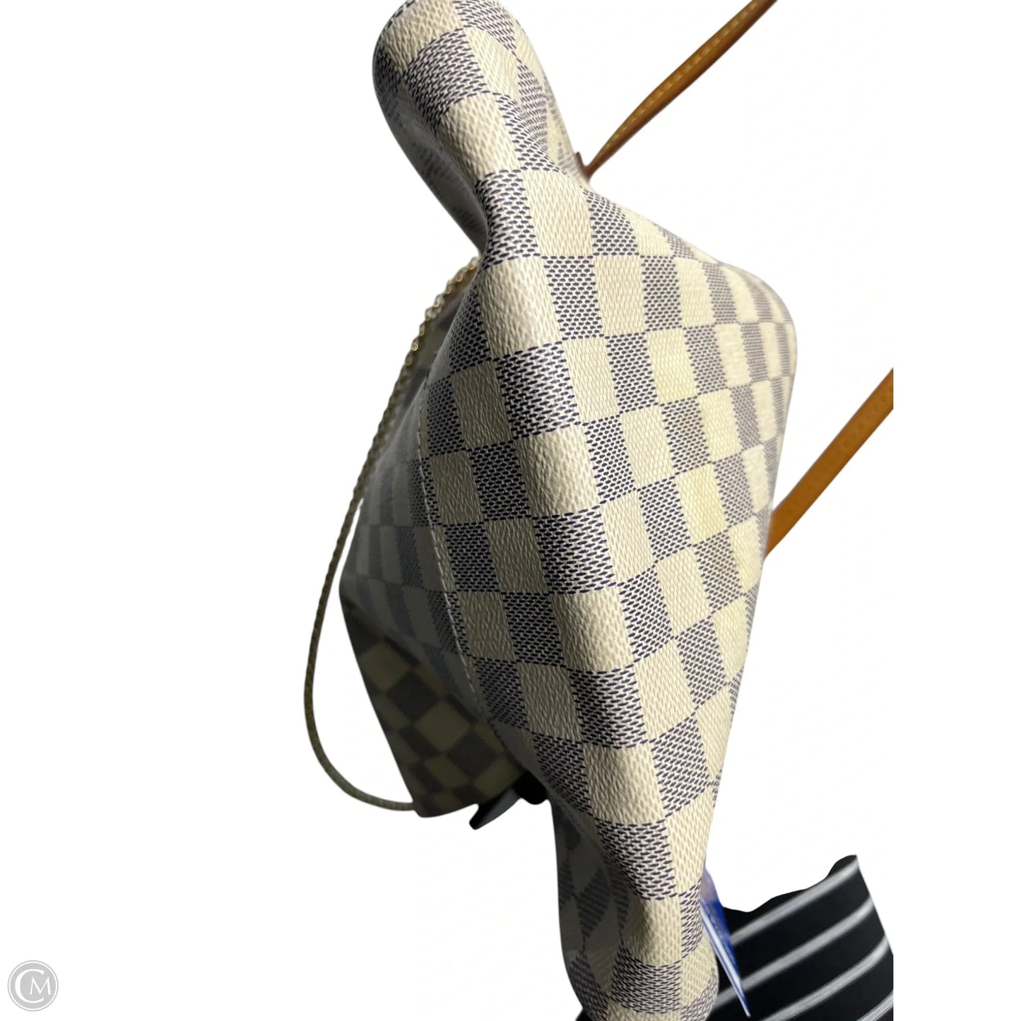 Crossbody Luxury Designer By Louis Vuitton, Size: Medium