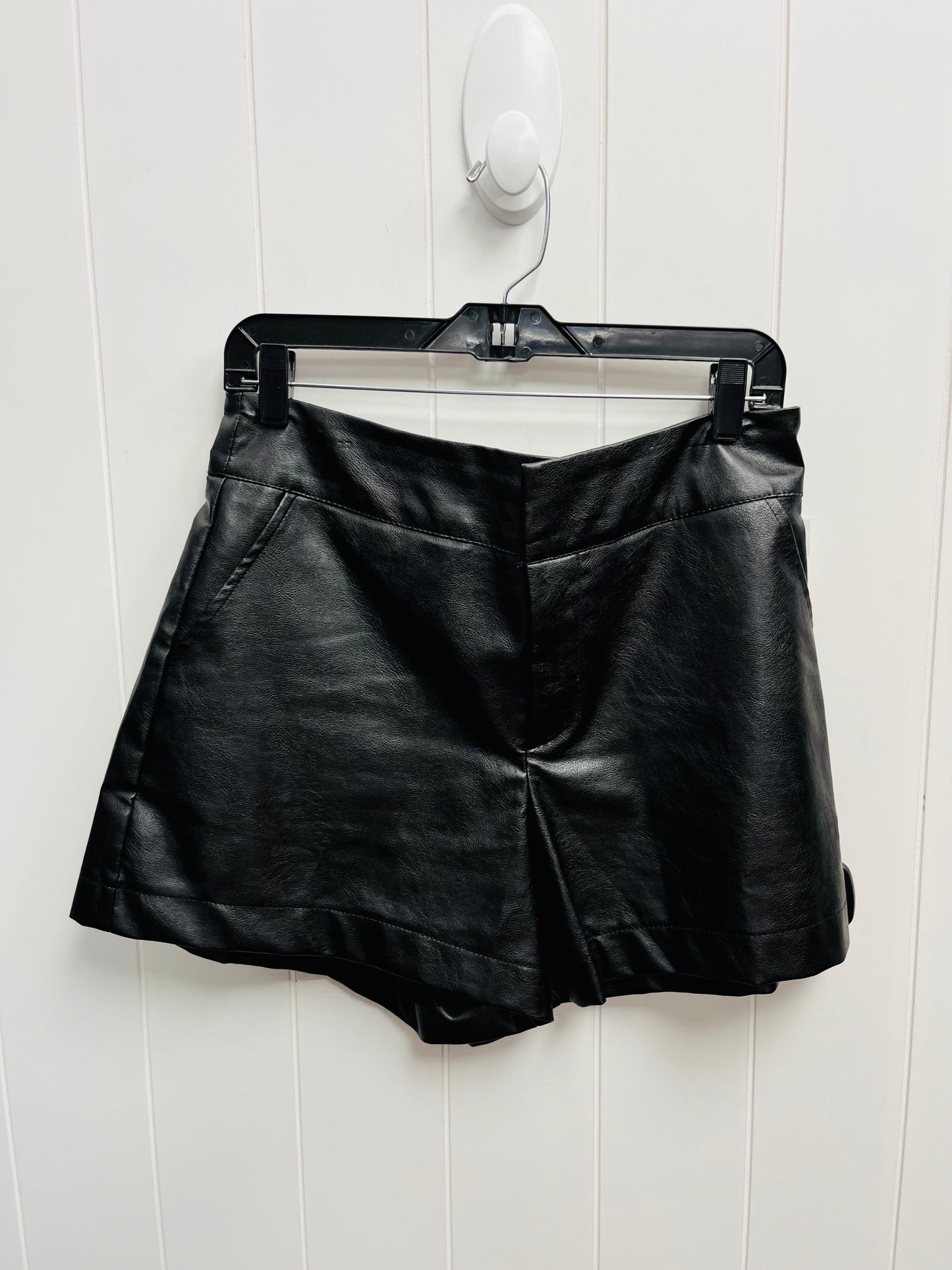 Shorts By Glam  Size: L