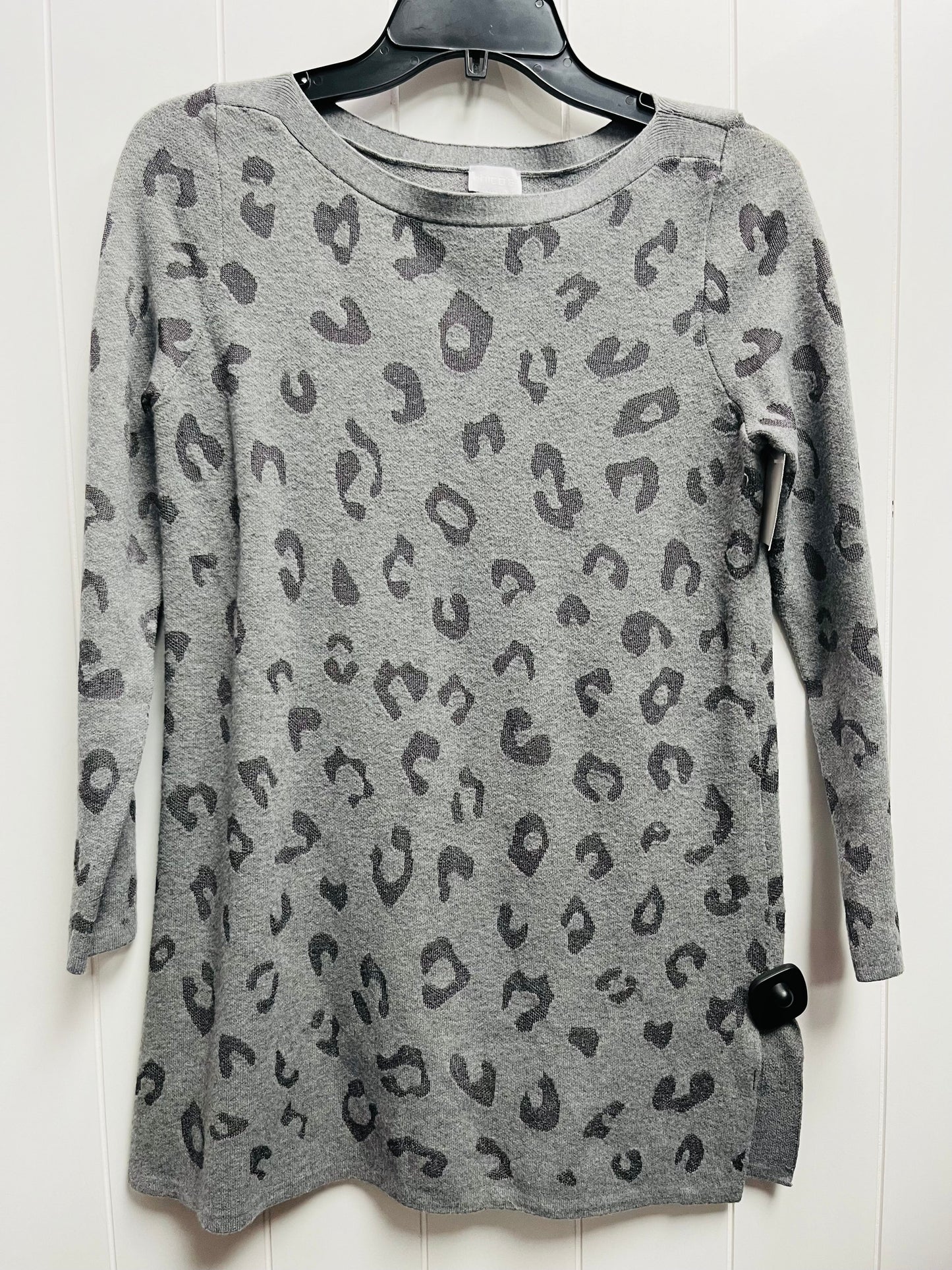 Top Long Sleeve By Chicos In Grey, Size: S