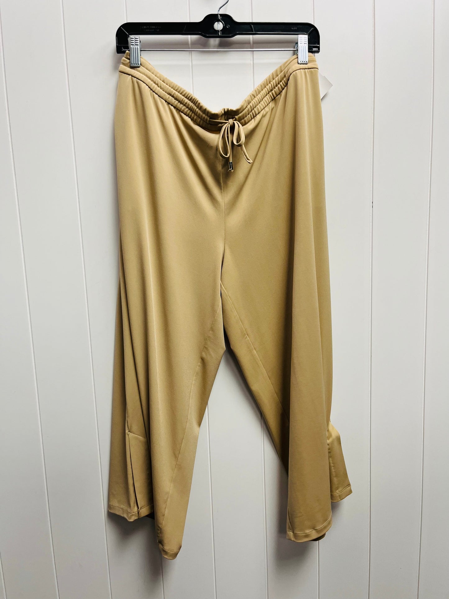 Tan Capris Susan Graver, Size L