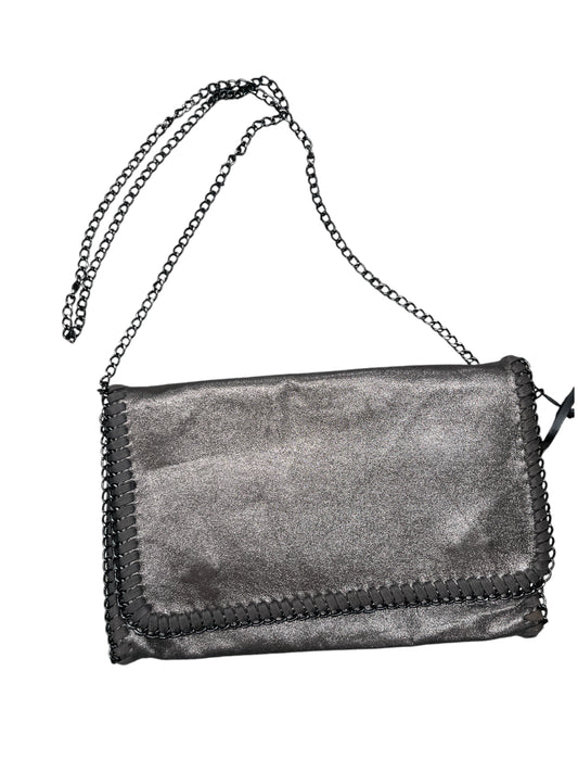 Clutch By Clothes Mentor, Size: Medium