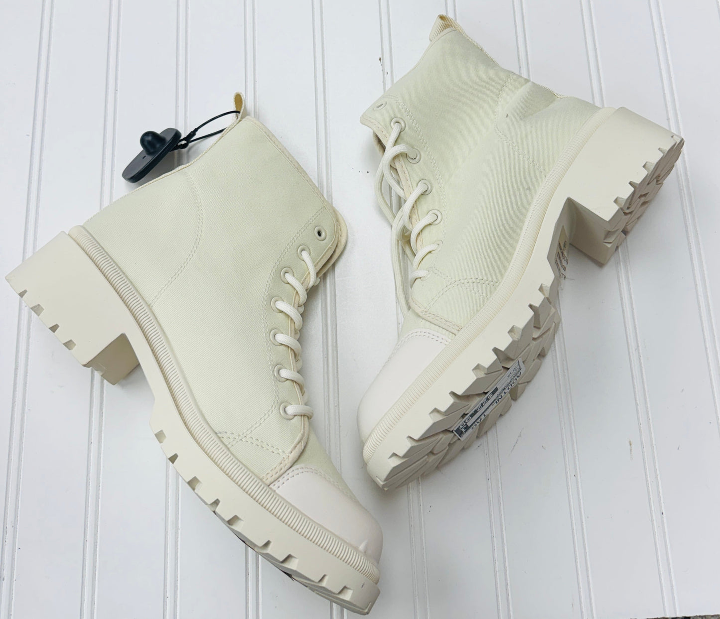 Boots Combat By Fashion Nova In Cream, Size: 10