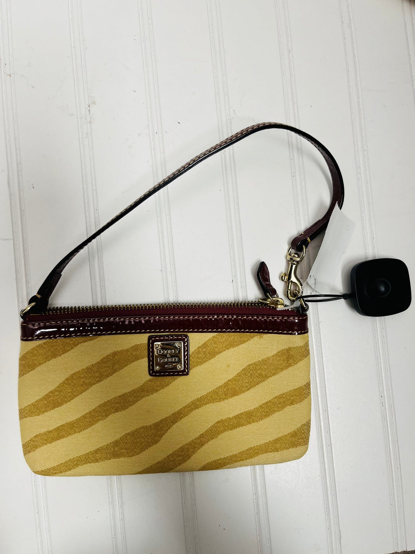 Wristlet Designer By Dooney And Bourke, Size: Medium