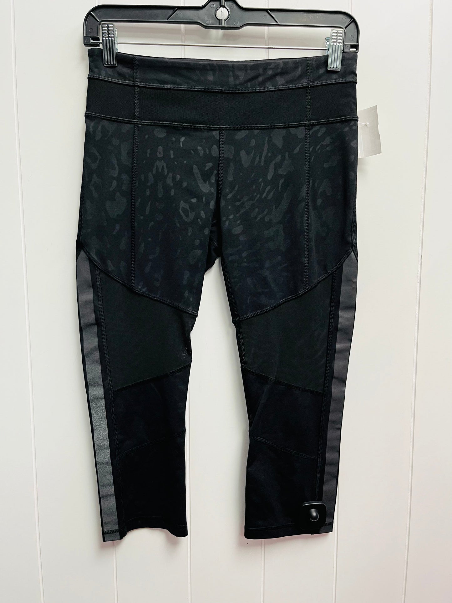 Athletic Capris By Lululemon In Black, Size: 6