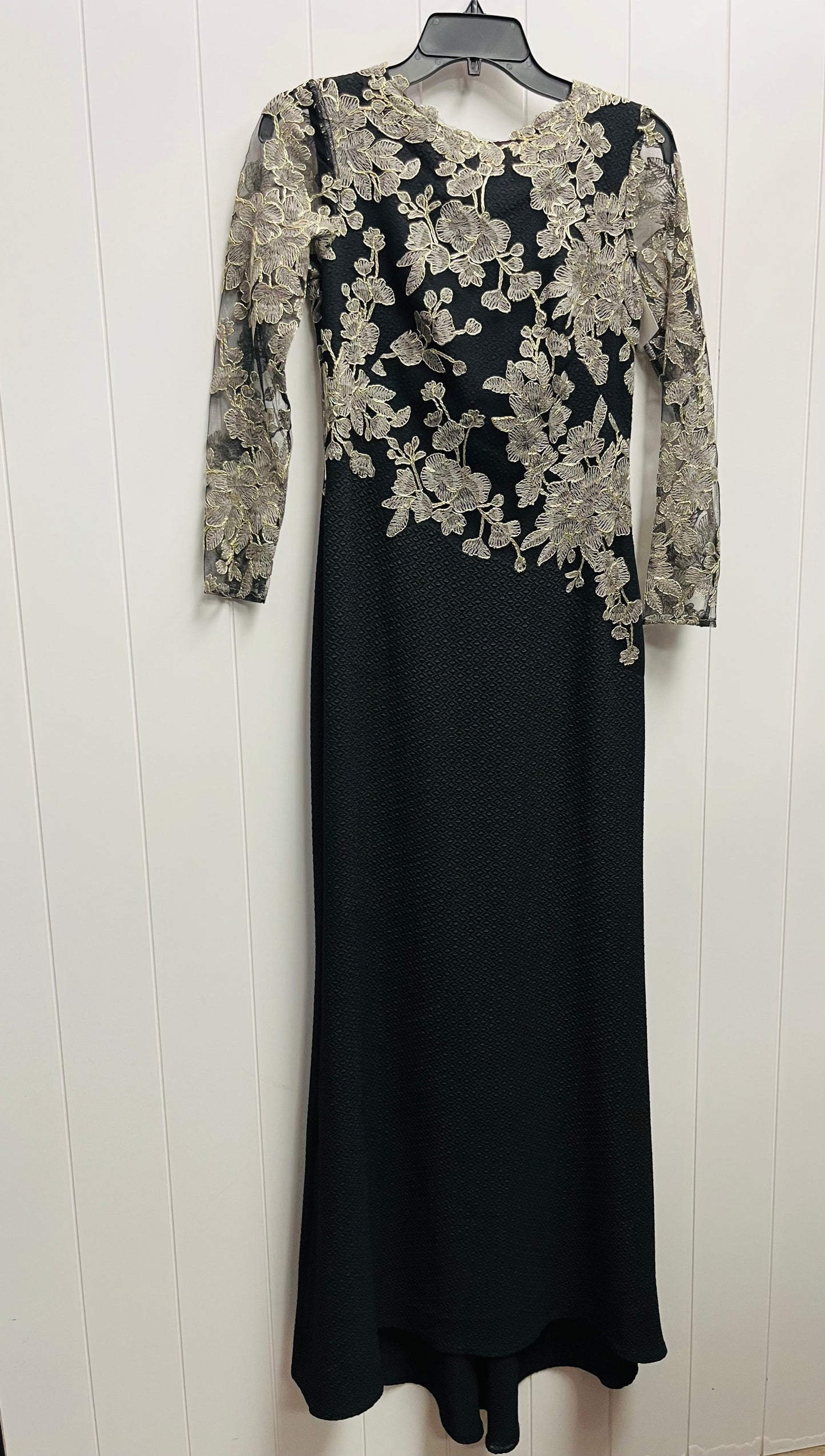 Dress Party Long By tadashi shoji In Black & Gold, Size: 4p