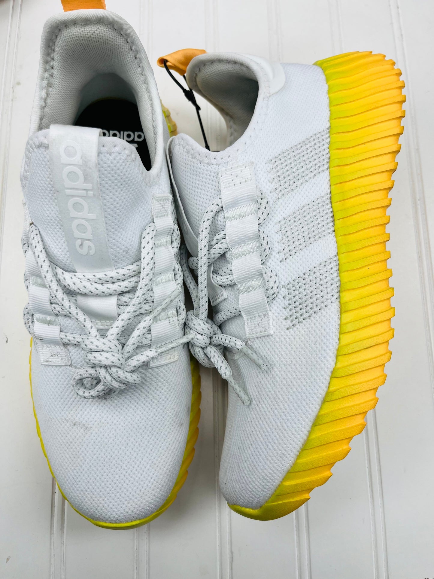 Shoes Athletic By Adidas In White & Yellow, Size: 8.5