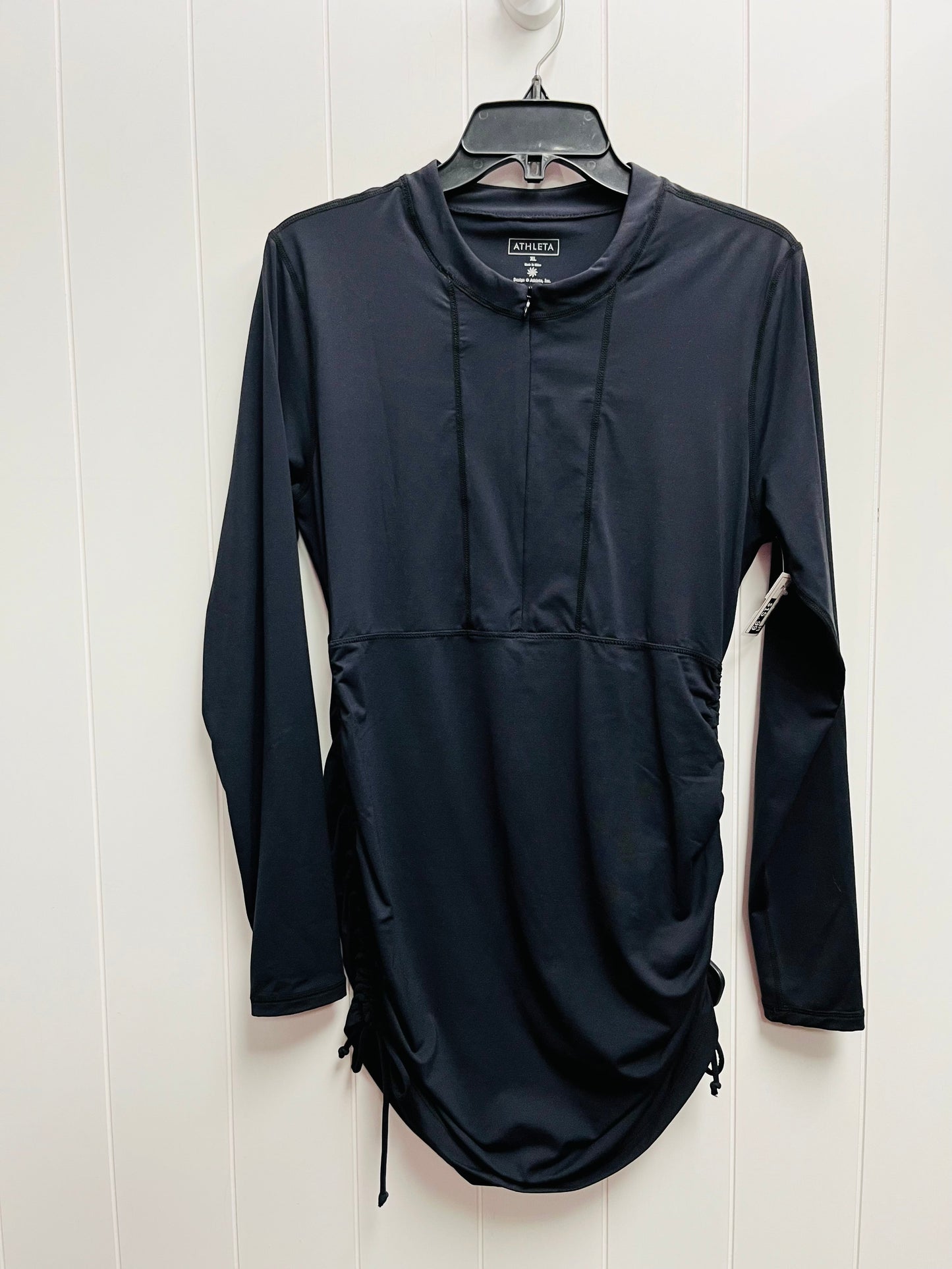 Athletic Top Long Sleeve Crewneck By Athleta In Black, Size: Xl