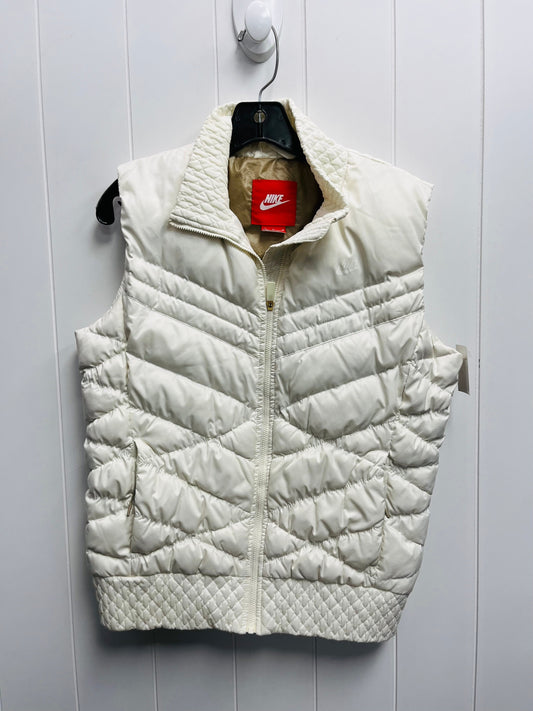 Cream Vest Puffer & Quilted Nike, Size M