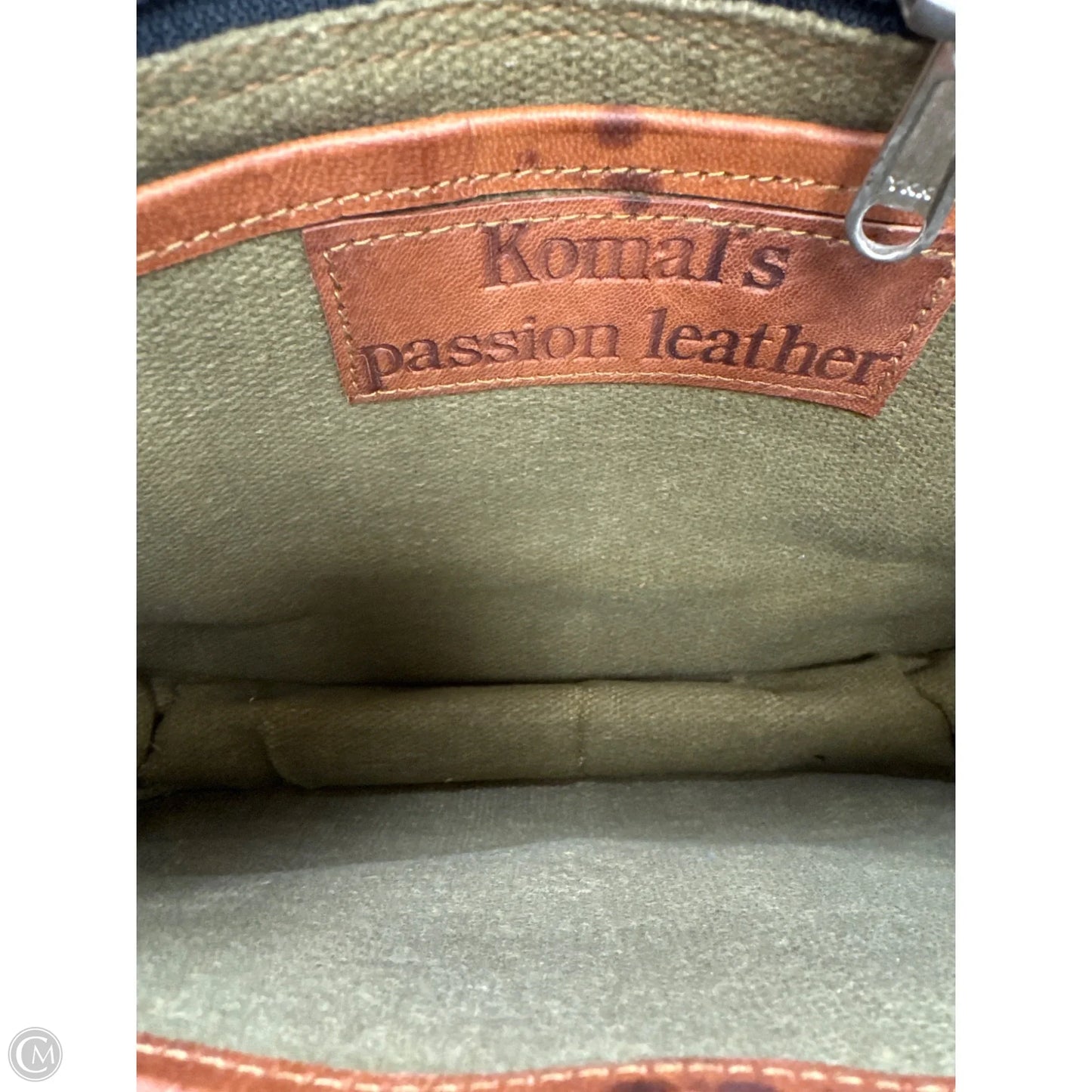 Crossbody Leather By Komarov, Size: Medium