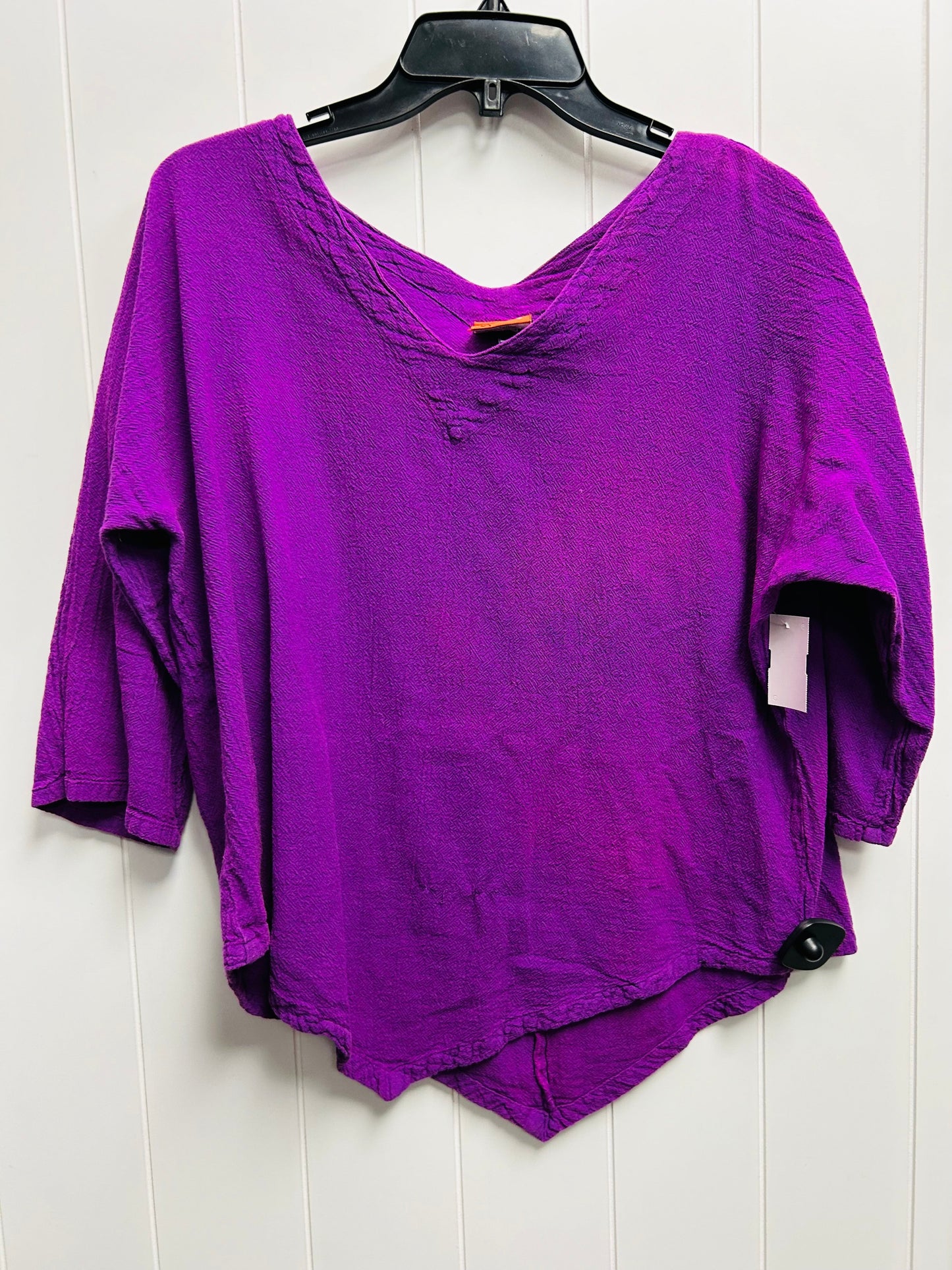 Top Long Sleeve By Oh My Gauze  Size: L