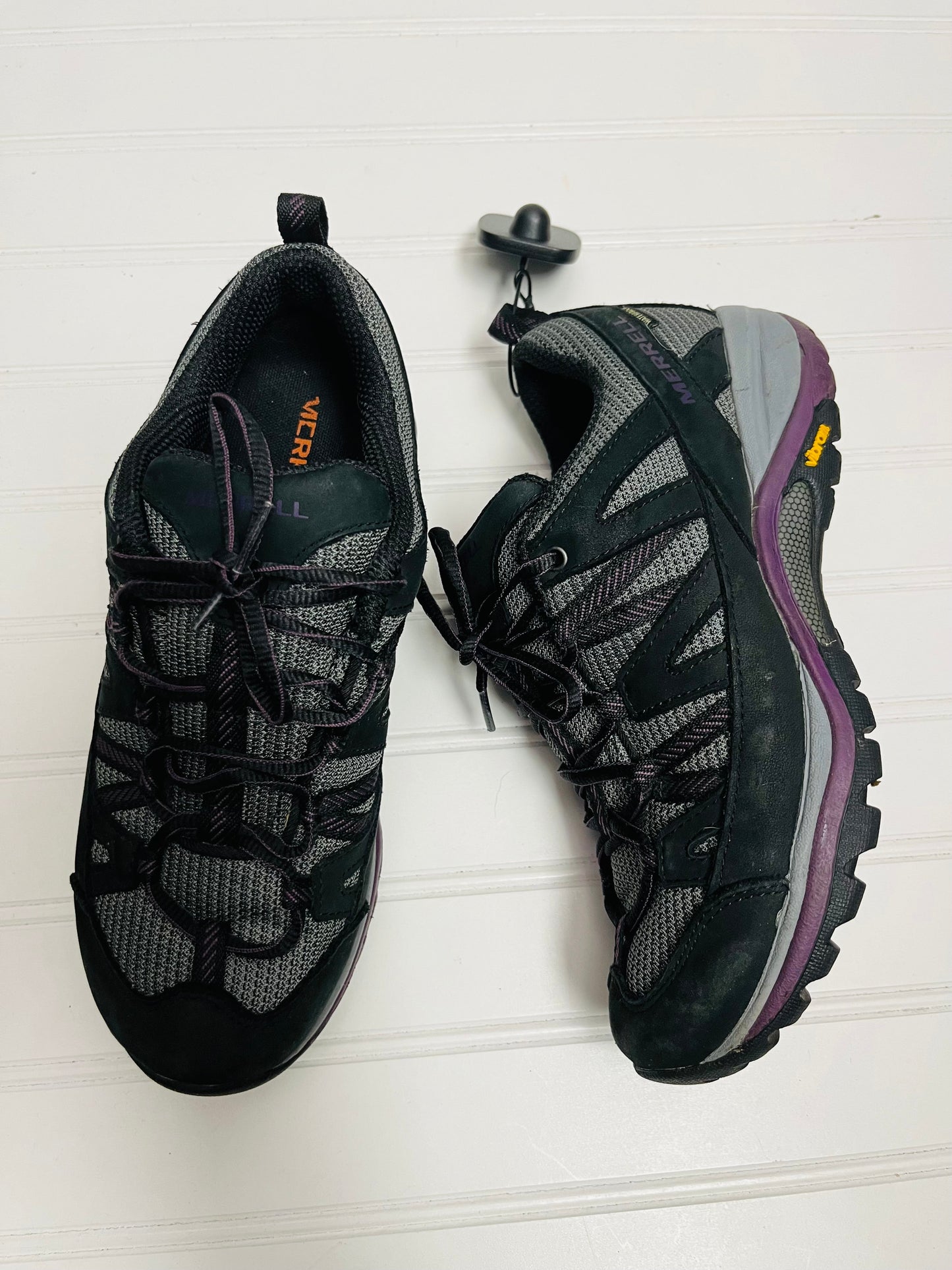 Black & Purple Shoes Sneakers Merrell, Size 7.5