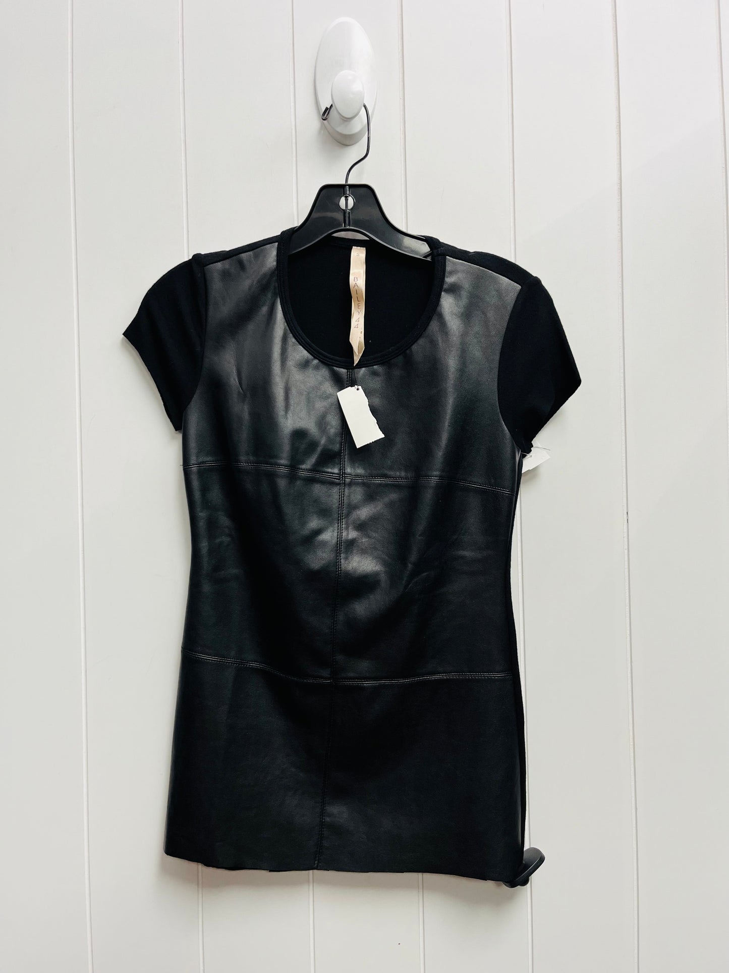 Top Short Sleeve By Bailey 44 In Black, Size: S