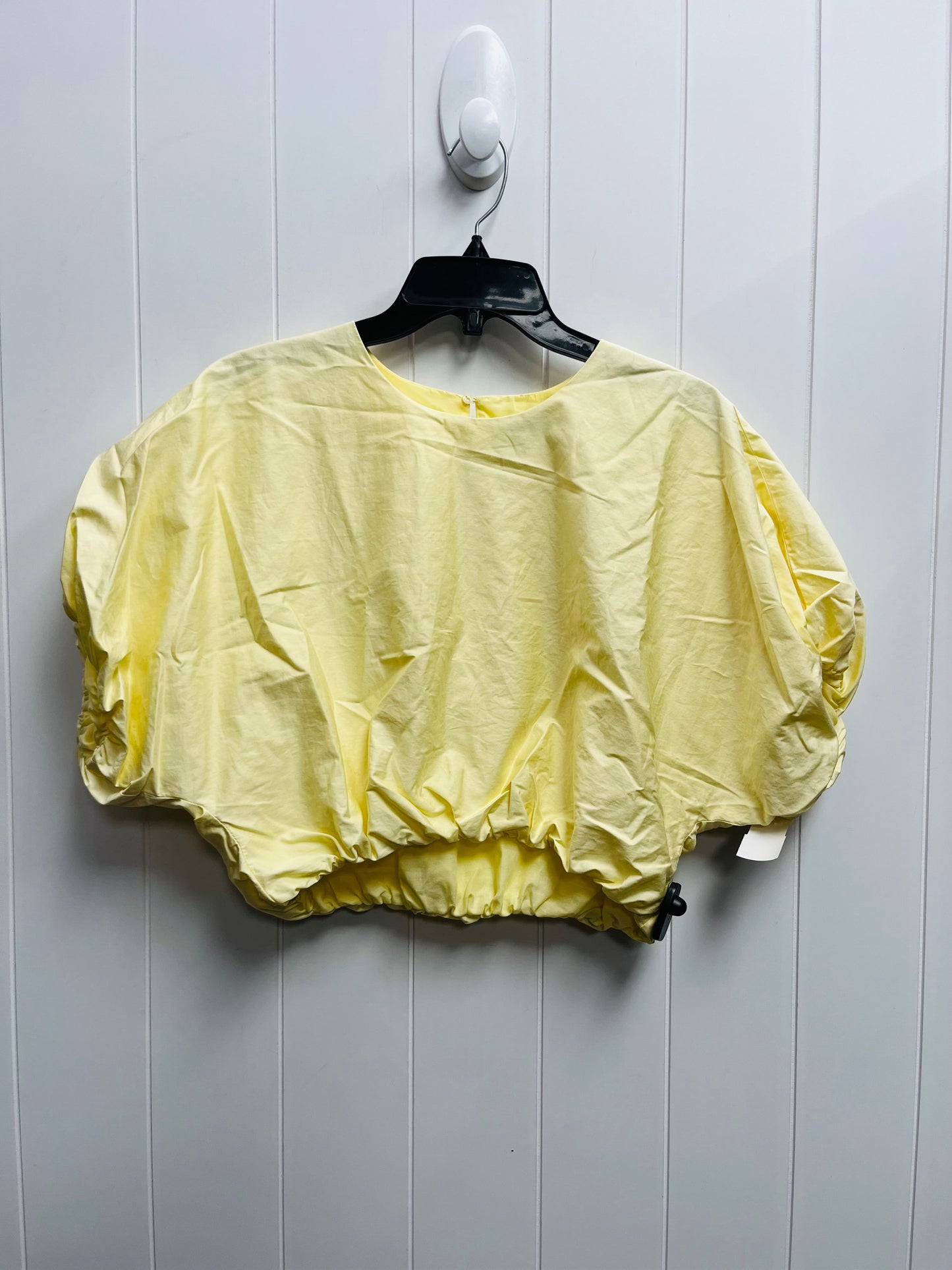 Top Short Sleeve By Zara In Yellow, Size: L