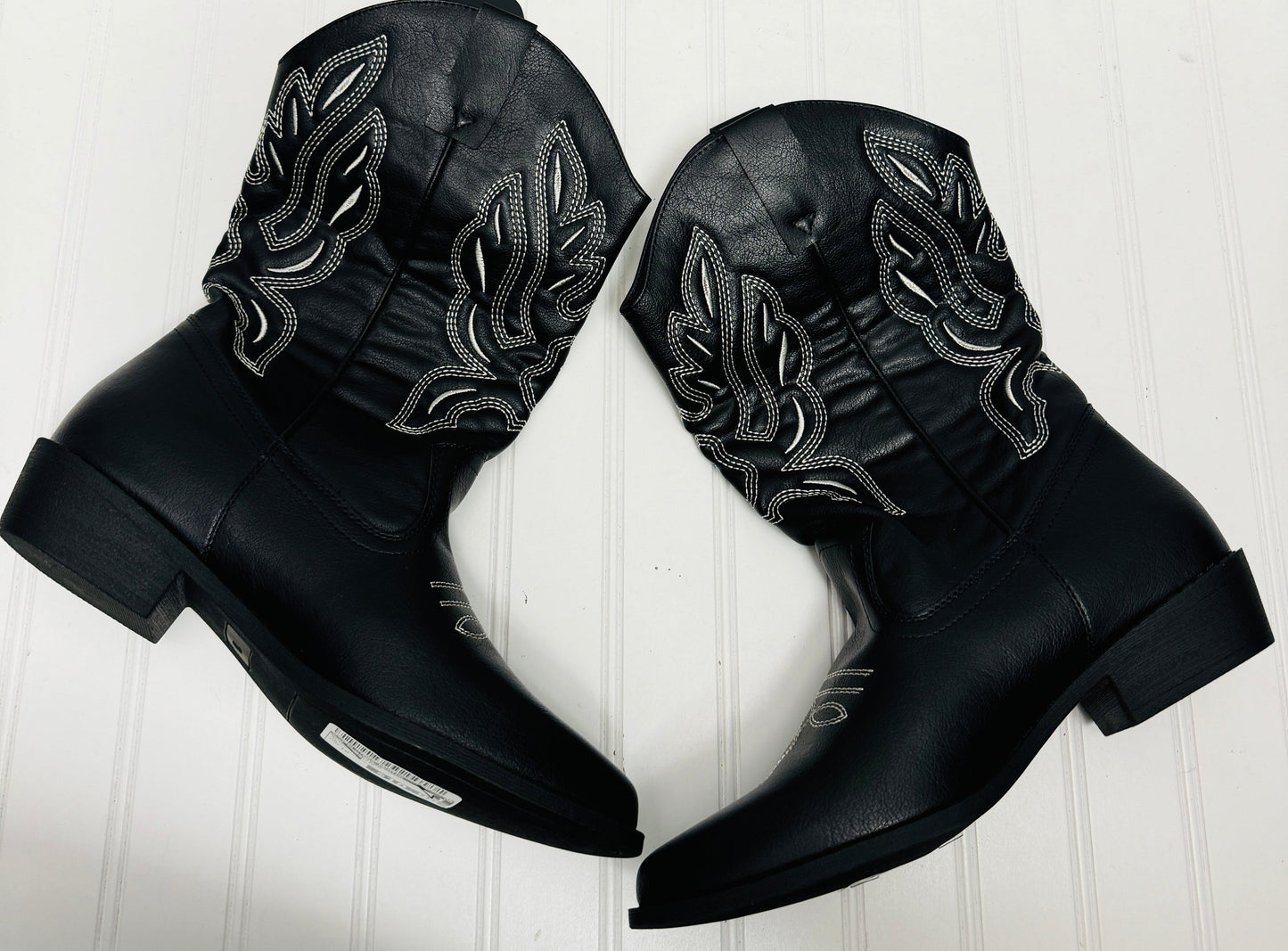 Boots Western By Clothes Mentor In Black & White, Size: 10