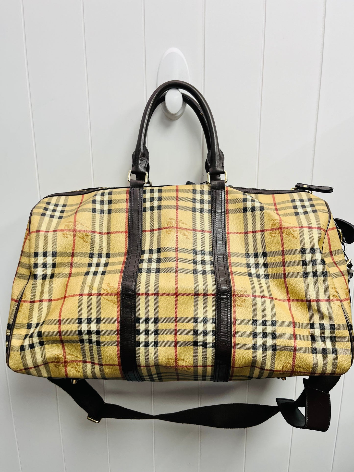 Duffle And Weekender Luxury Designer By Burberry, Size: Large