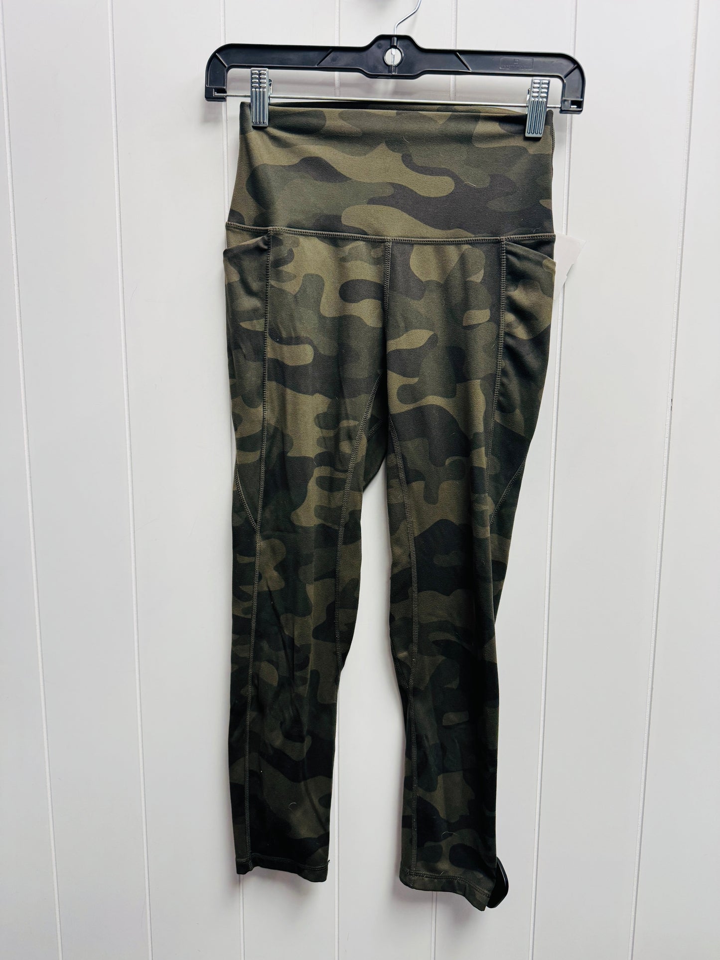 Athletic Capris By SENITA In Camouflage Print, Size: S