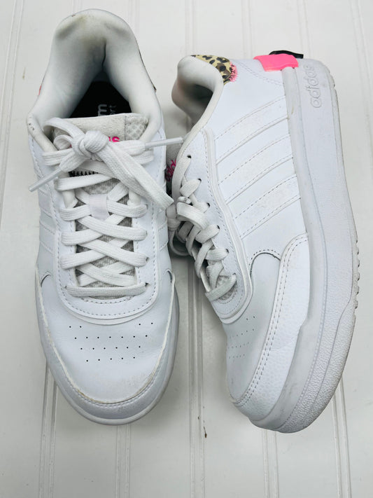 Shoes Sneakers By Adidas In White, Size: 6