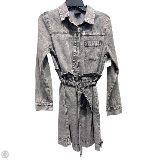Dress Casual Short By Who What Wear In Grey, Size: S