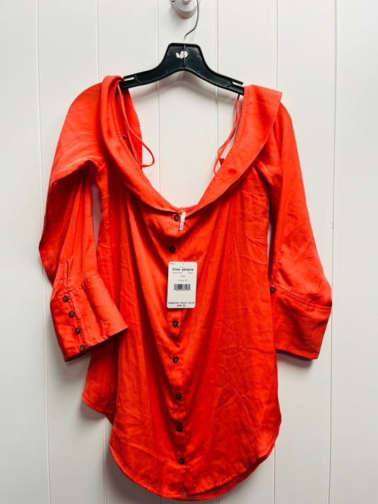 Top Long Sleeve By Free People In Coral, Size: M