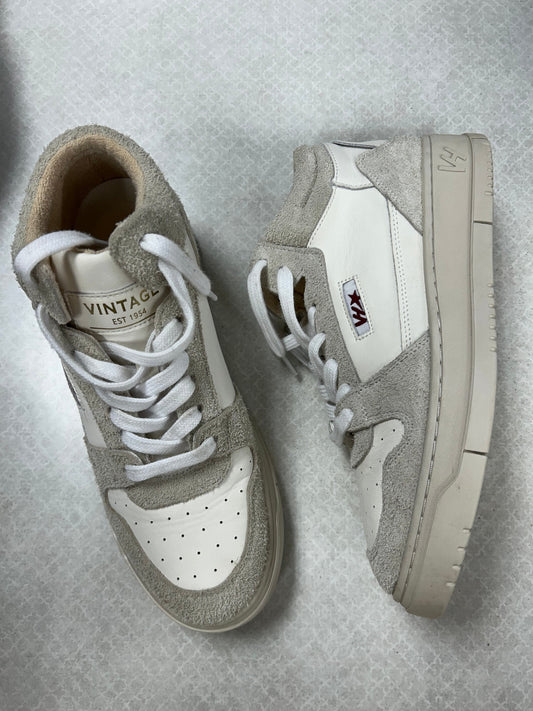 Shoes Sneakers By Vintage Havana In Tan & White, Size:9