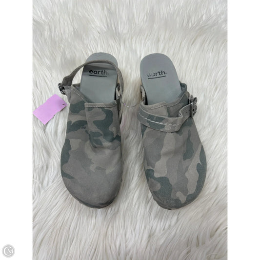 Shoes Heels Block By Earth In Grey, Size: 8