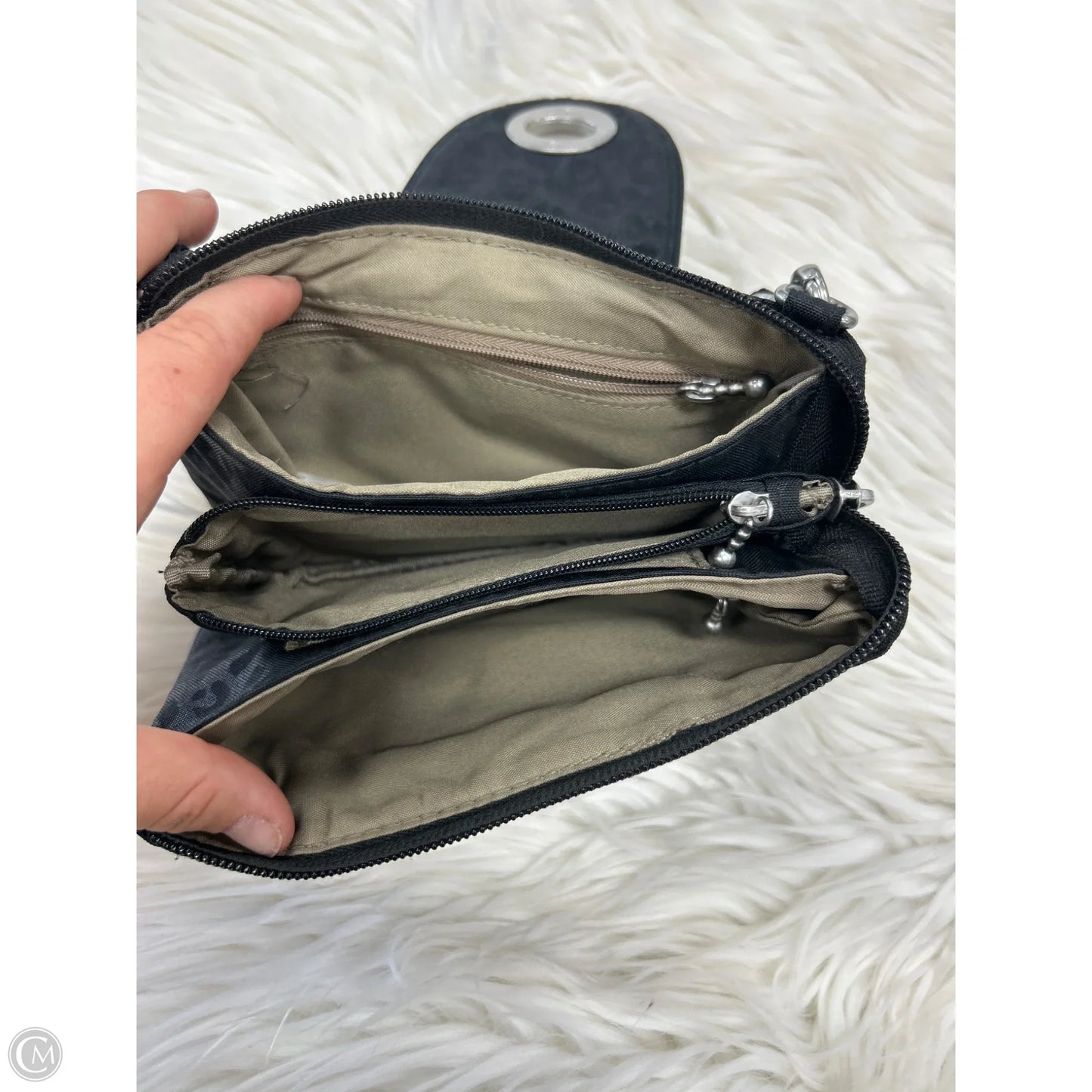 Clutch By Baggallini, Size: Small