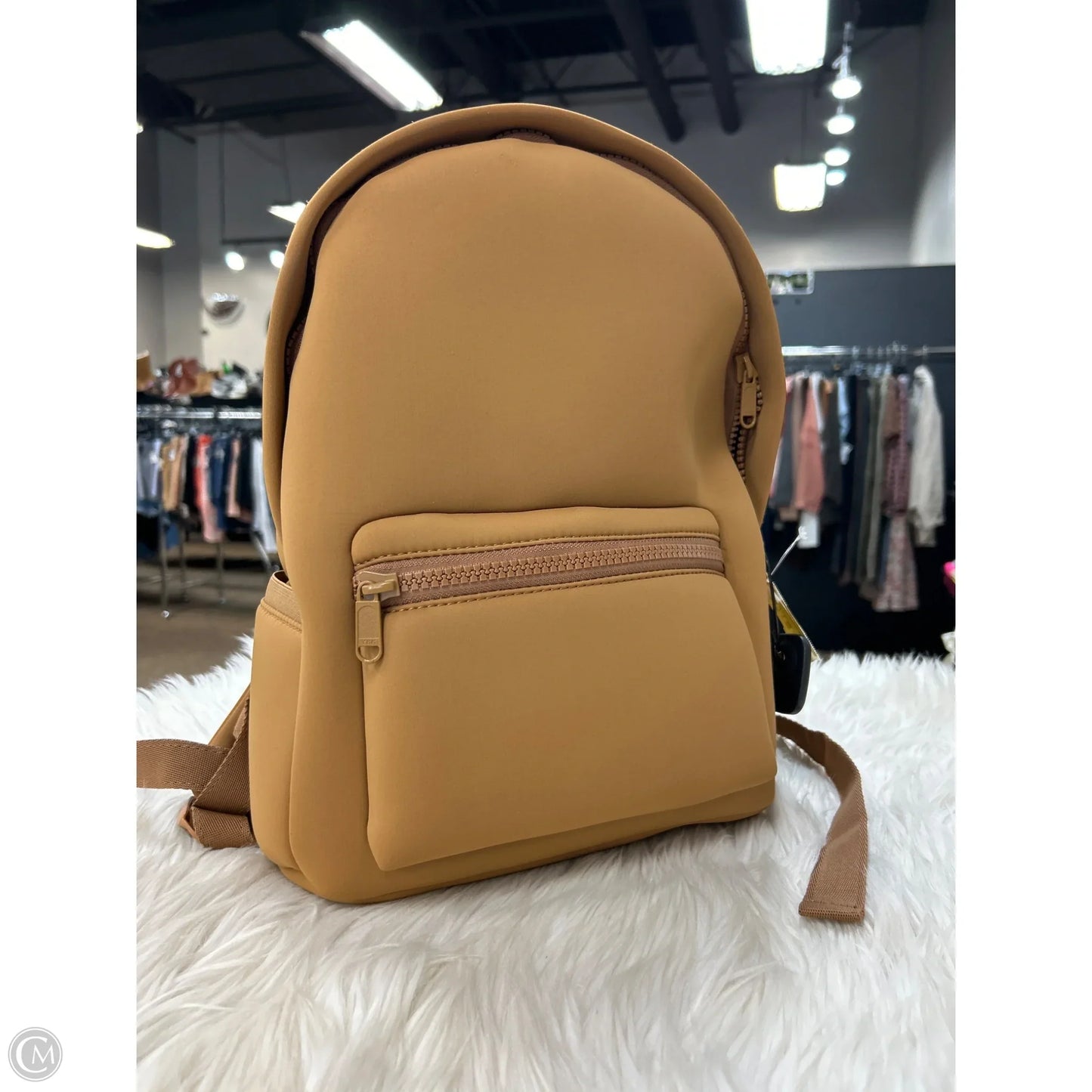 Backpack By Quince, Size: Large