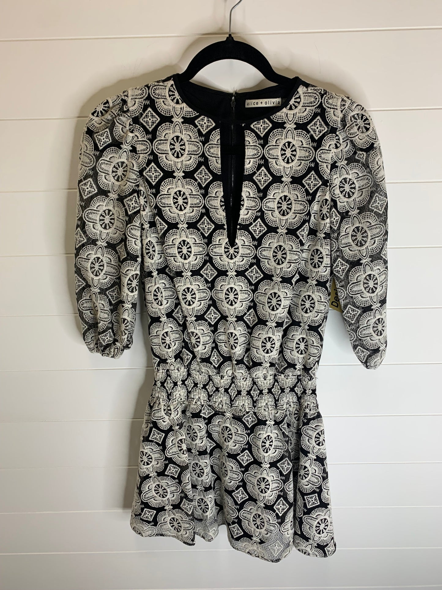Tunic Long Sleeve By Alice + Olivia  Size: Xs
