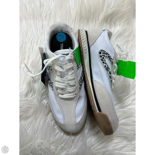 Shoes Sneakers By Tretorn In Animal Print, Size: 7.5