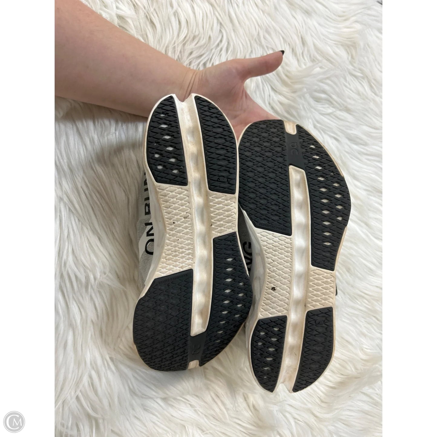 Shoes Athletic By On Cloud In Grey, Size: 8