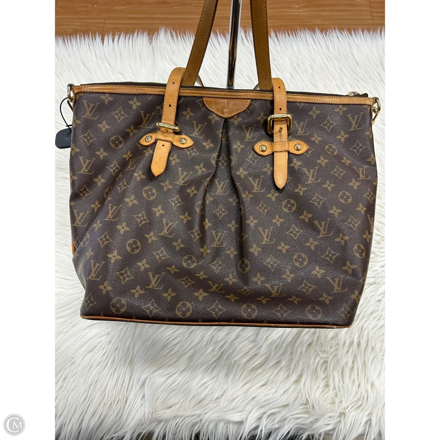 Handbag Luxury Designer By Louis Vuitton, Size: Large