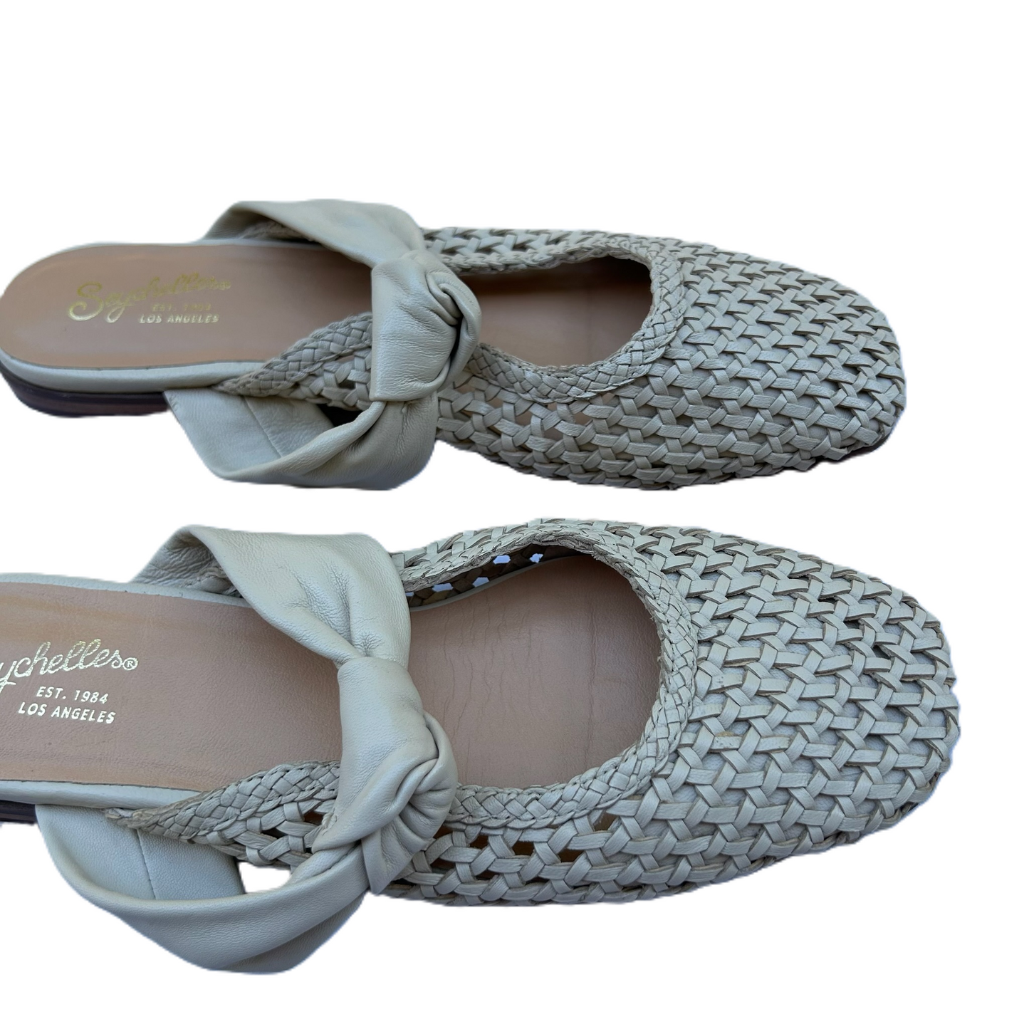 Shoes Flats By Seychelles In Cream, Size: 9