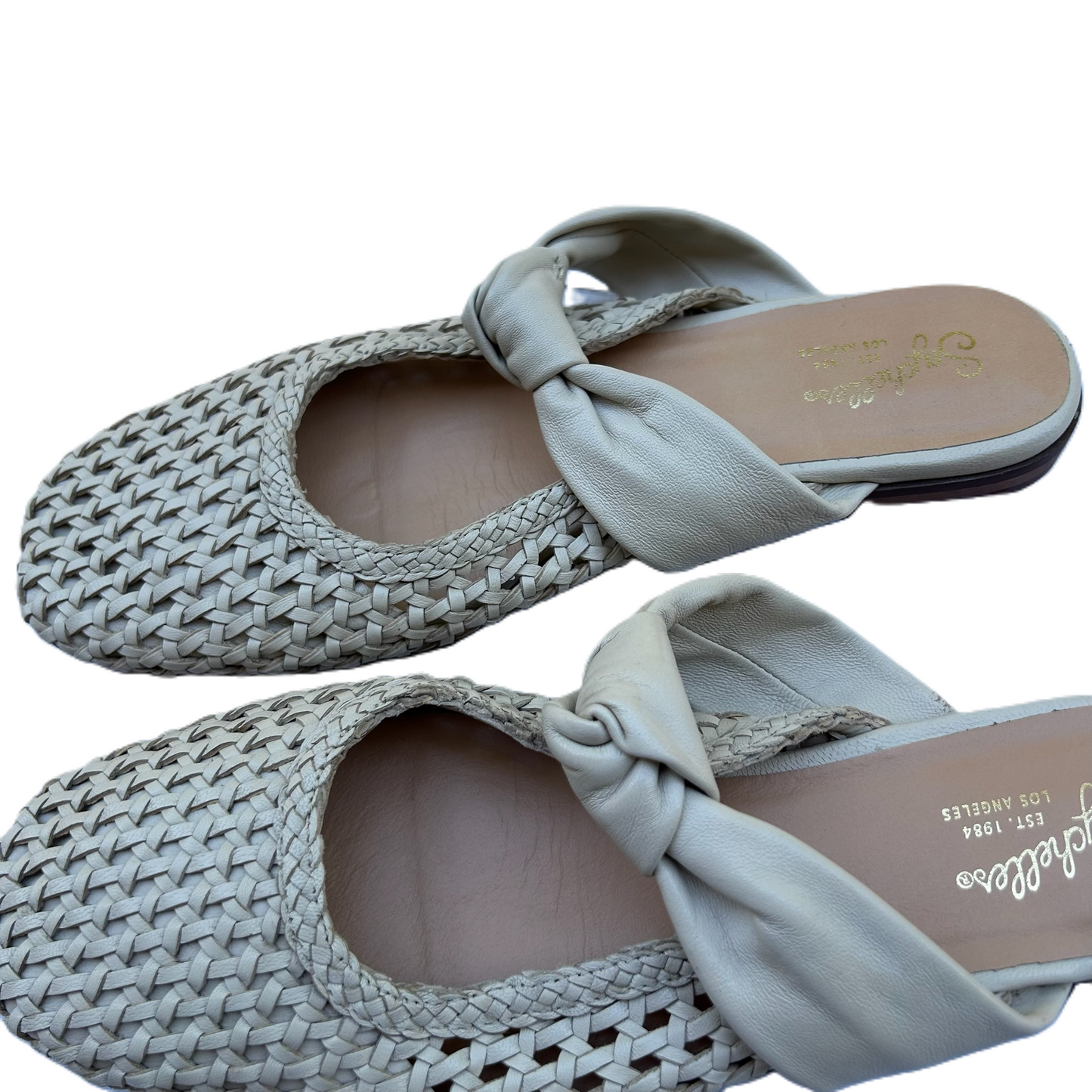 Shoes Flats By Seychelles In Cream, Size: 9