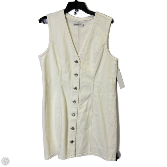 Dress Casual Short By Abercrombie And Fitch In Cream, Size: Lp