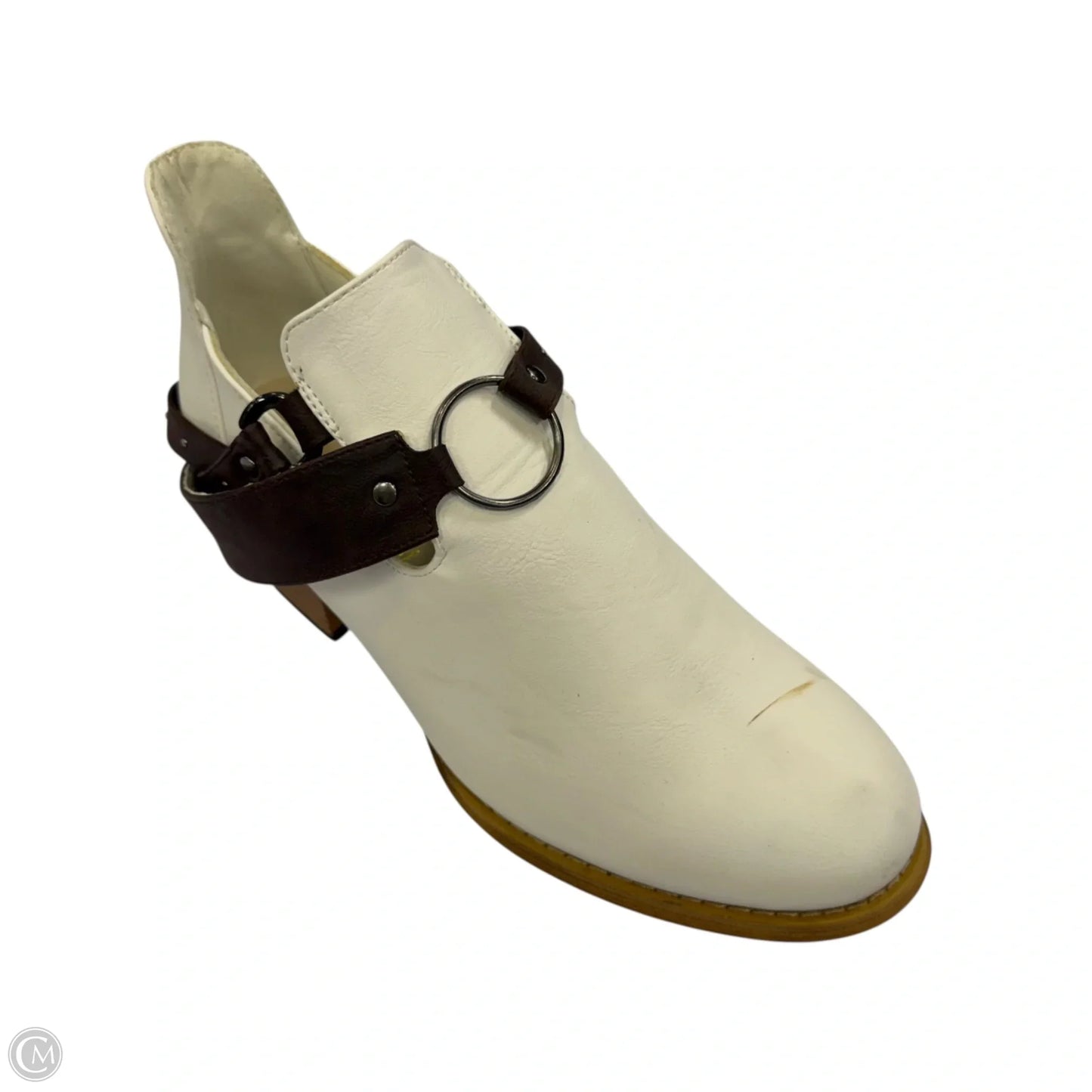 Boots Ankle Heels By Clothes Mentor In White, Size: 9