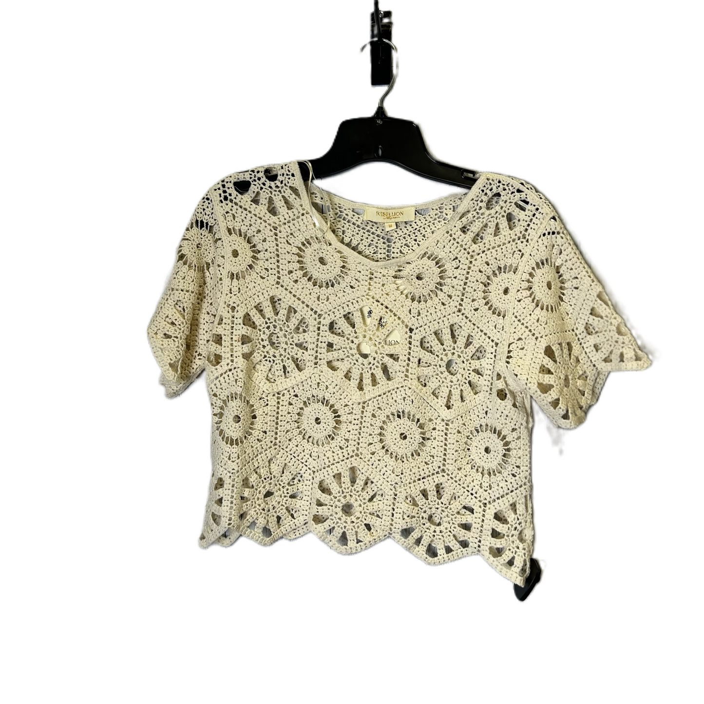 Top Short Sleeve By Clothes Mentor In Cream, Size: M