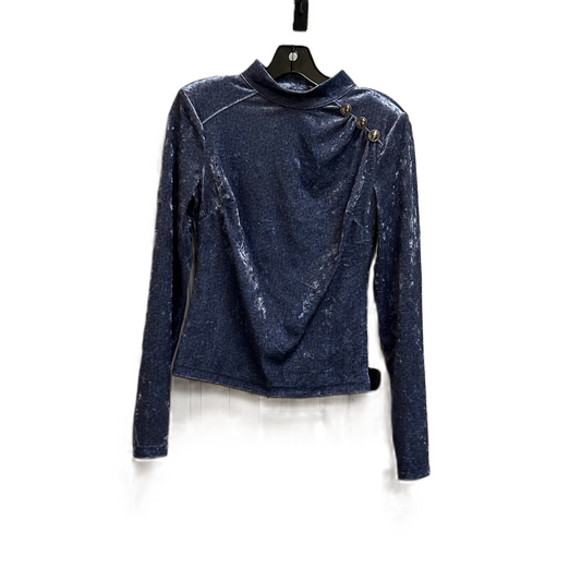 Top Long Sleeve By Guess In Blue, Size: S