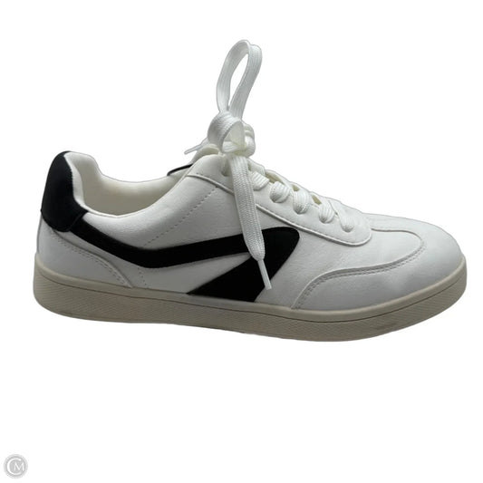 Shoes Sneakers By Dolce Vita In Black & White, Size: 7.5