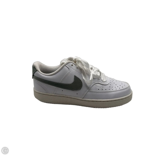 Shoes Sneakers By Nike In Green & White, Size: 8