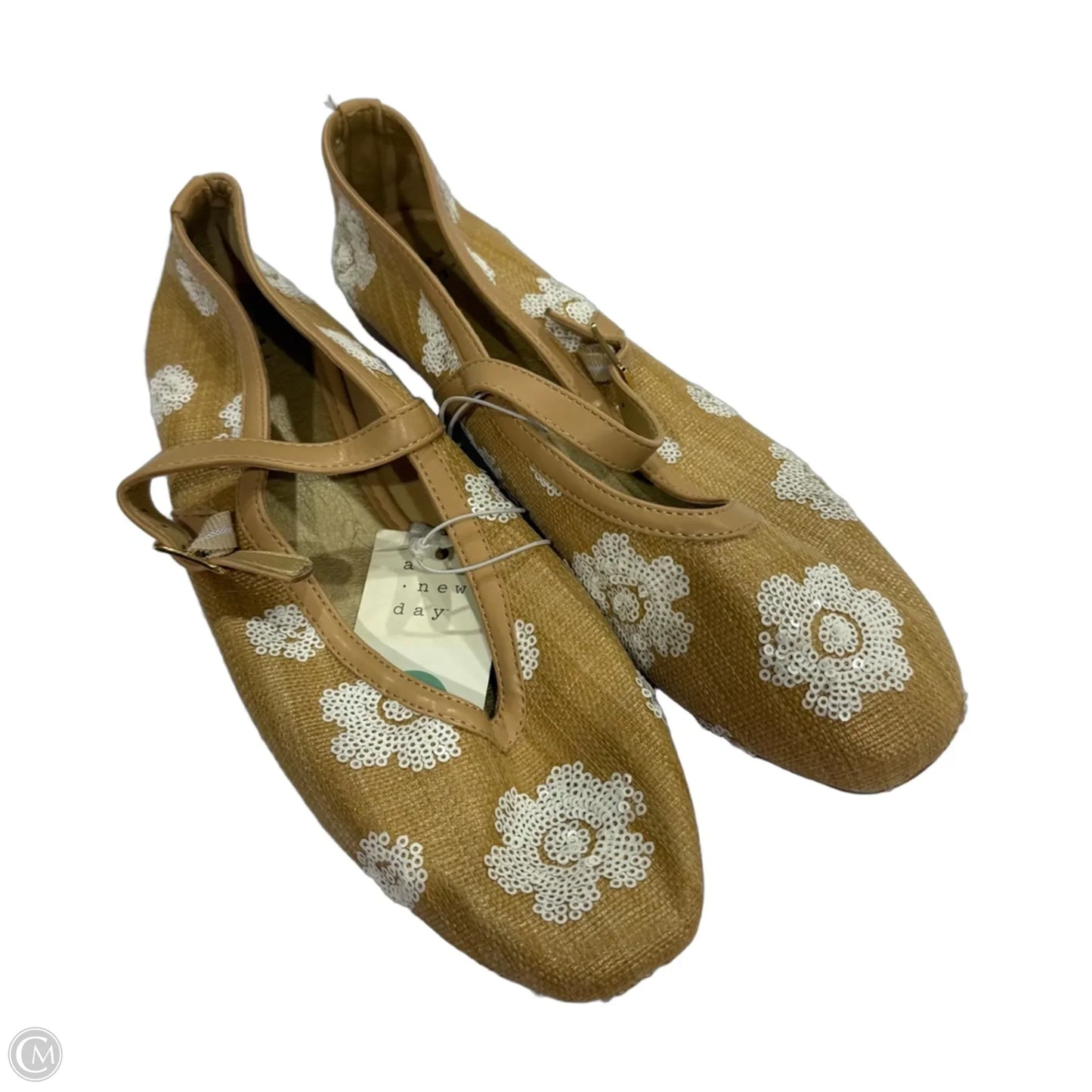 Shoes Flats By Universal Thread In Cream, Size: 8