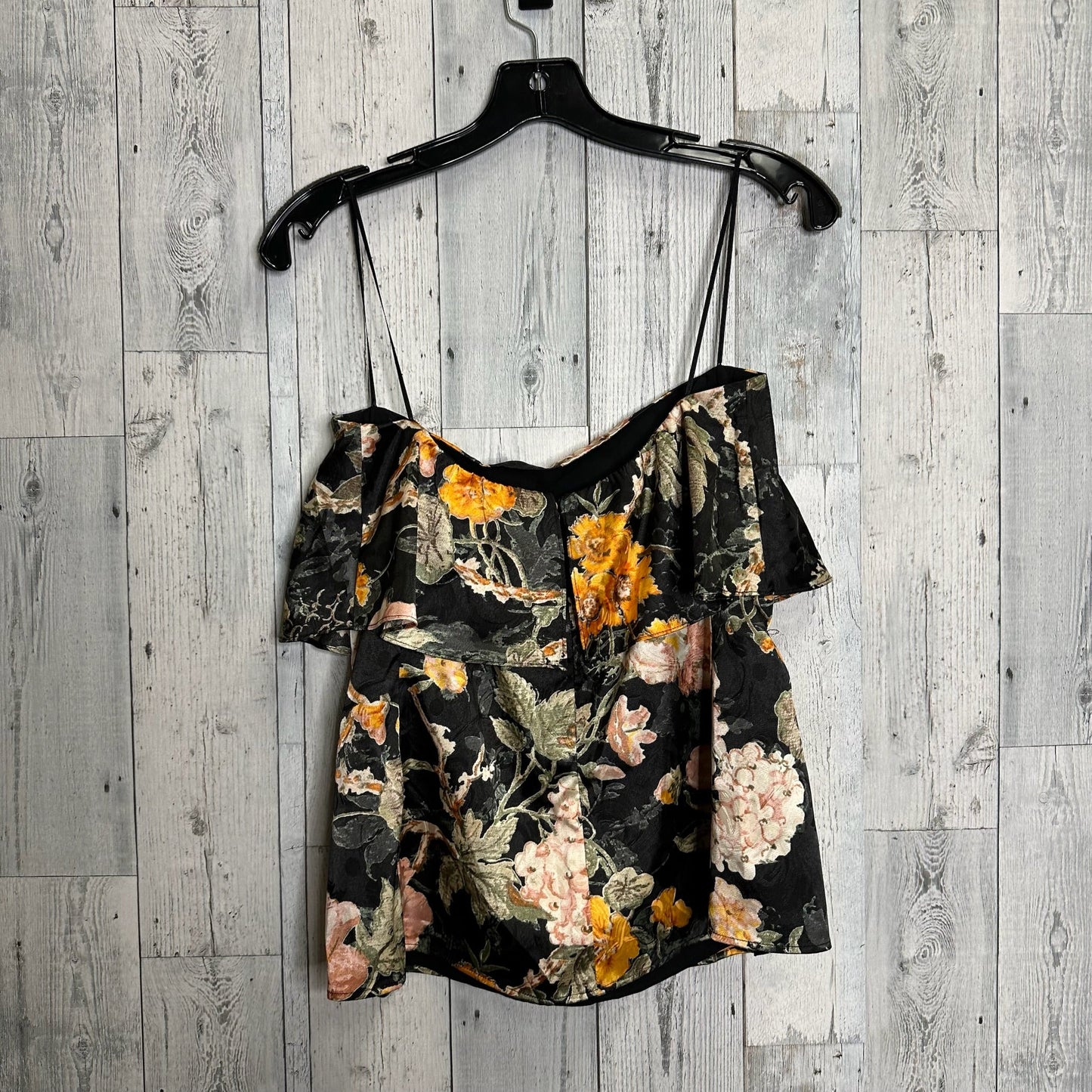 Top Sleeveless By Wayf  Size: S
