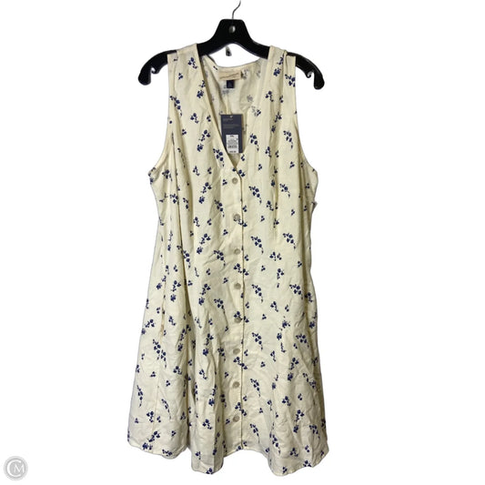 Dress Casual Short By Universal Thread In Cream, Size: Xxl