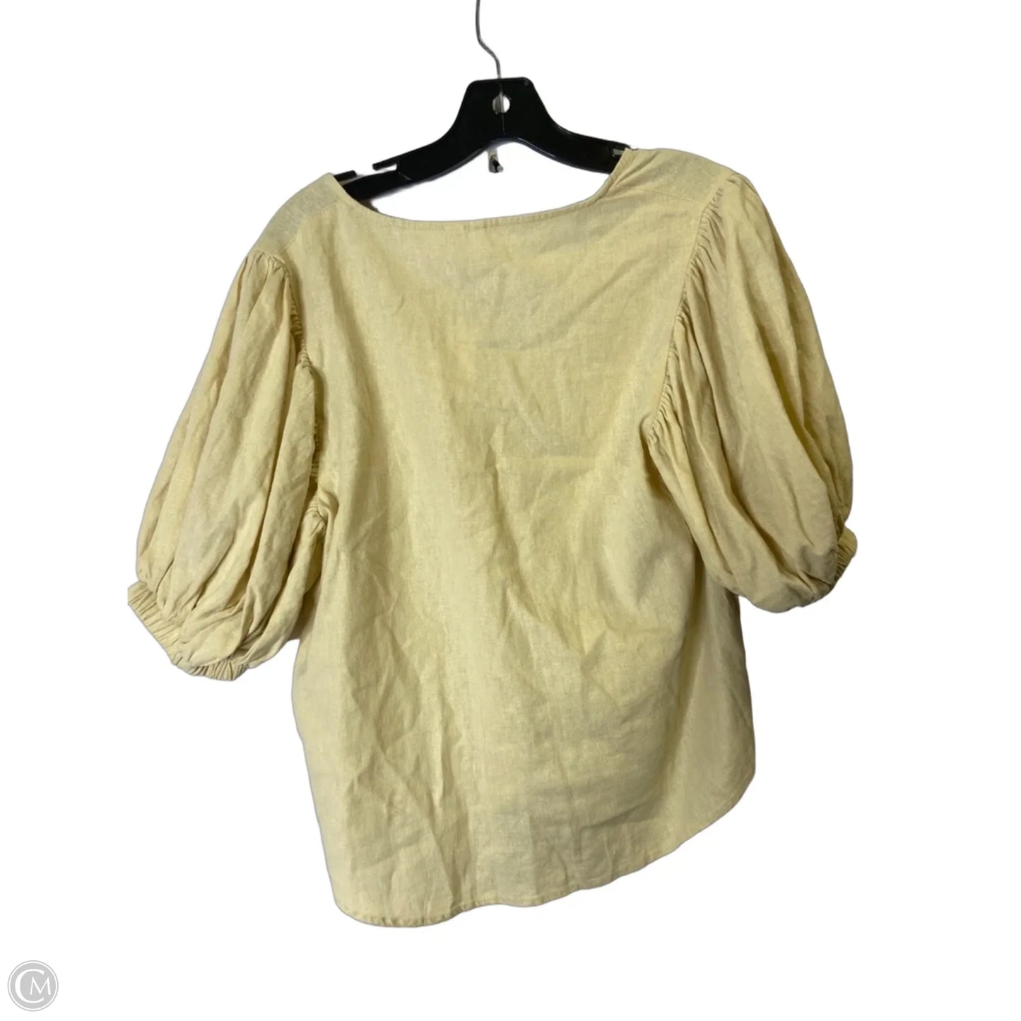 Top Short Sleeve By Versona In Cream, Size: M