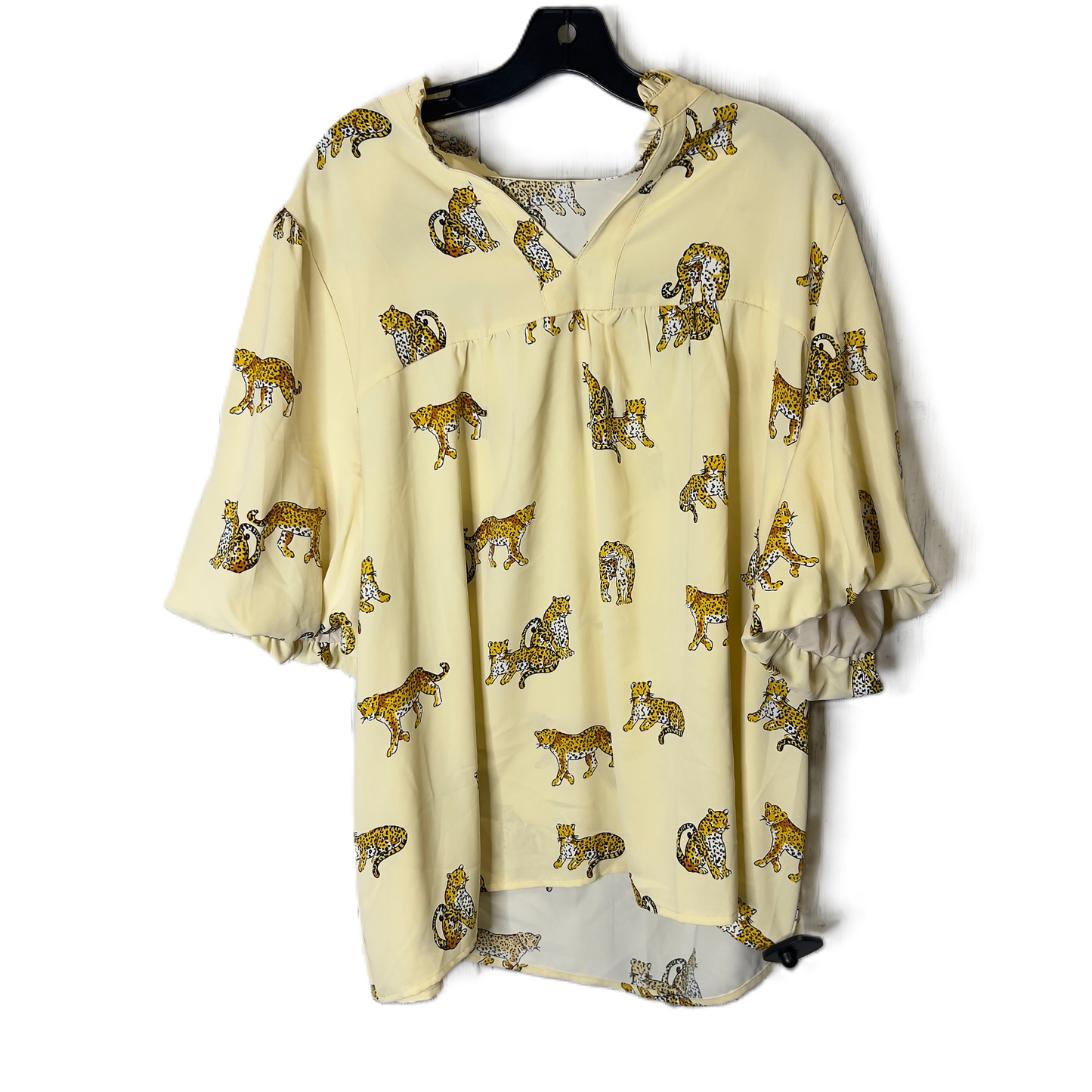 Top Short Sleeve By Clothes Mentor In Yellow, Size: 3x