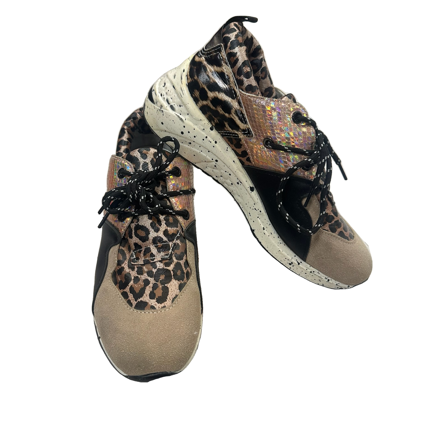 Shoes Sneakers By Clothes Mentor In Animal Print, Size: 7.5