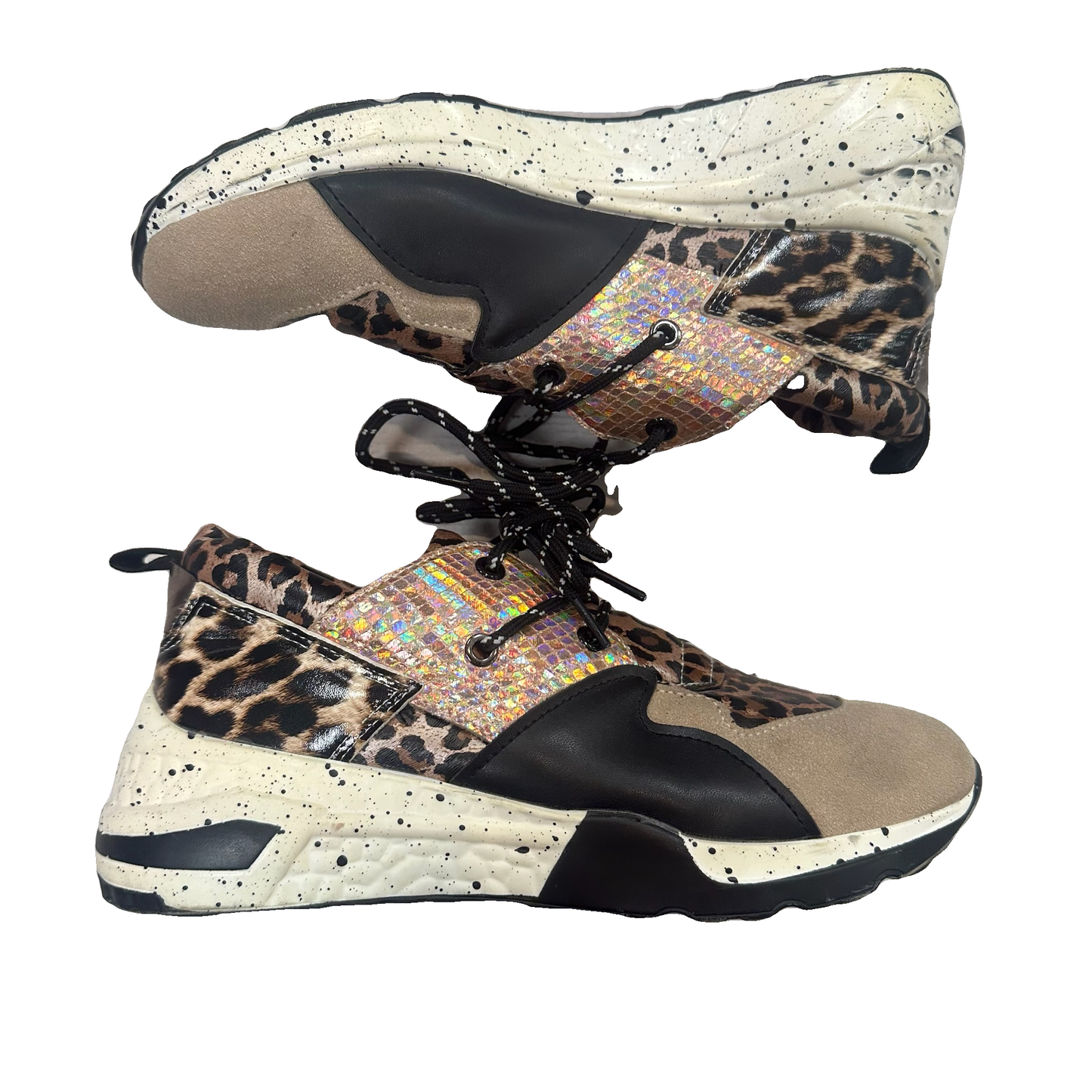 Shoes Sneakers By Clothes Mentor In Animal Print, Size: 7.5