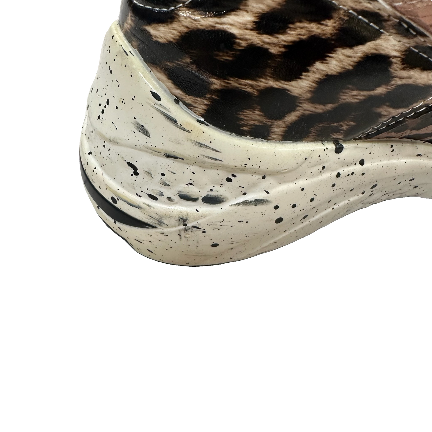 Shoes Sneakers By Clothes Mentor In Animal Print, Size: 7.5