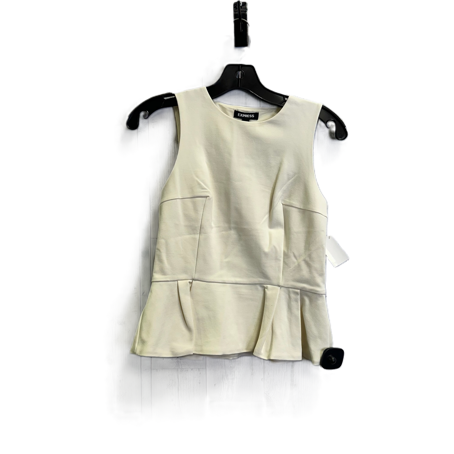 Top Sleeveless By Express In White, Size: Xs